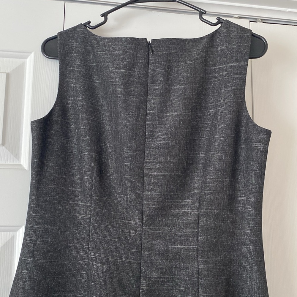Ladies dress - Picture 3 of 8